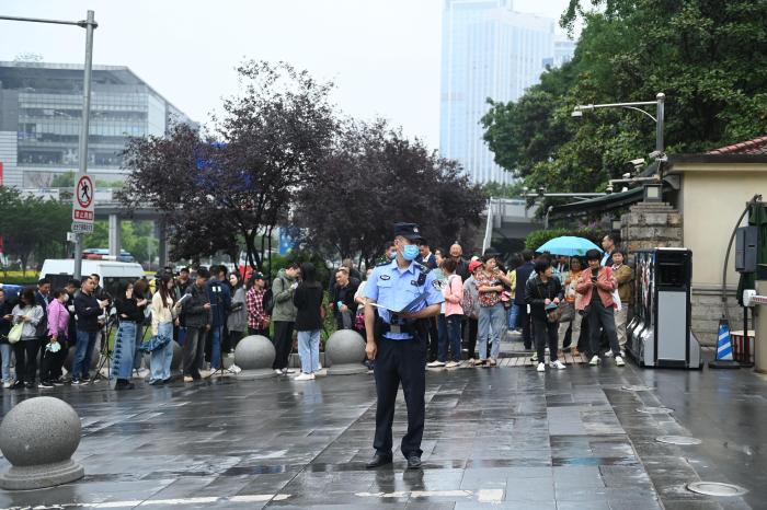 重庆市高级人民法院依法公开宣判张波、叶诚尘故意杀人案..