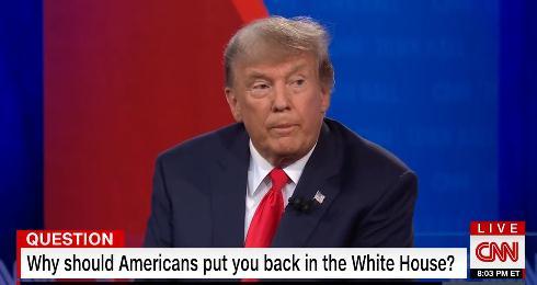 特朗普现身直播活动拉选票，刚刚被裁定性侵第二天